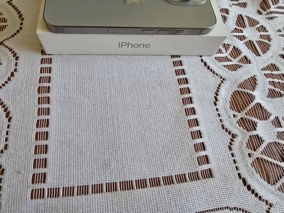 Iphone 16 Pro  Natural   Tytanium 256  Perfekcyjny