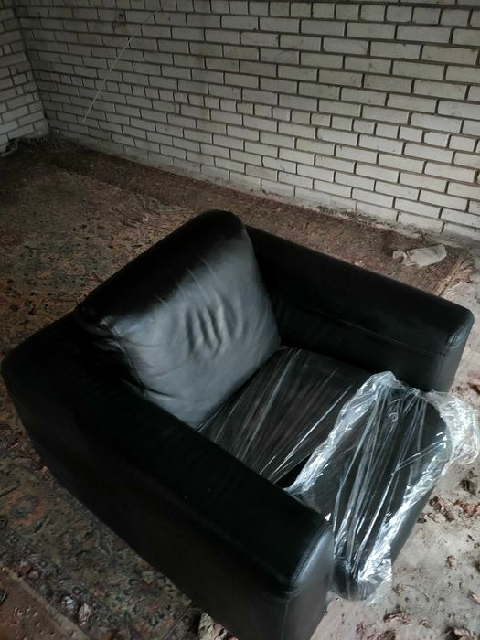 Продам крісло за 2800-натуральна шкіра гарної якості