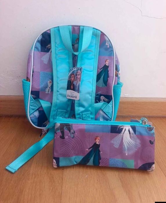 Mochila do Frozen com estojo