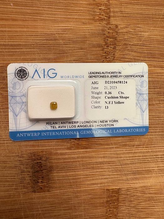 Diament Naturalny 0.36ct | Intensywny KANARKOWY (Fancy Intense) | AIG