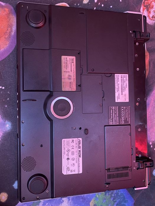 Ноутбук asus w2w