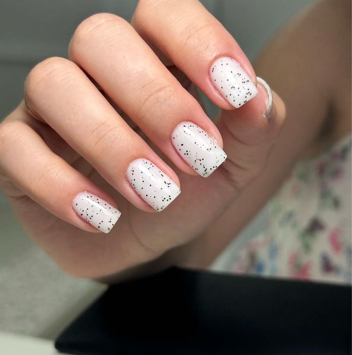 Манікюр педикюр Молодіжна