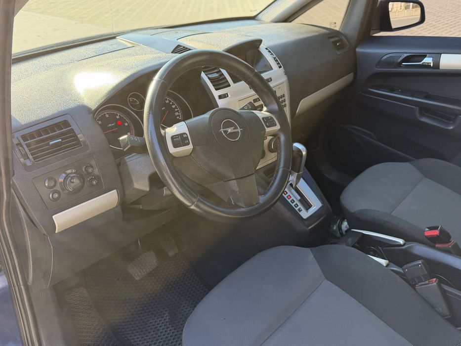 Opel Zafira 1.9 dizel
