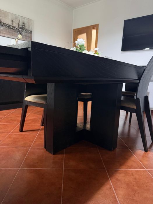 Conjunto Aparador e Mesa de estar/jantar