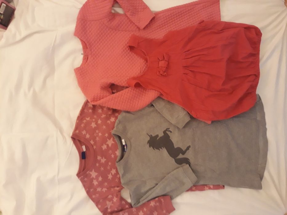 Zestaw paczka sukienki spódniczka cieplejsze- 4 szt. Roz 110/116 dziew