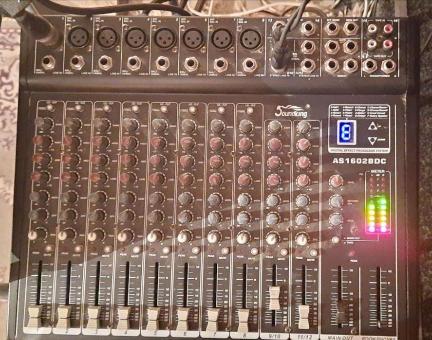 Активний мікшерний пульт SoundKing AS1602BDC