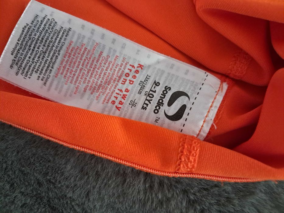 Pomaranczowa koszulka termiczna 134/140 sondico