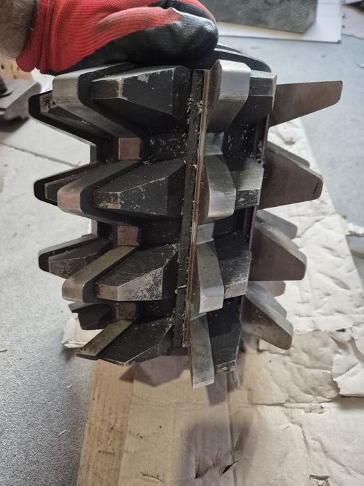 Фреза модульная червячная для звездочки м1-10 12 13 14 15 16 20 22 24