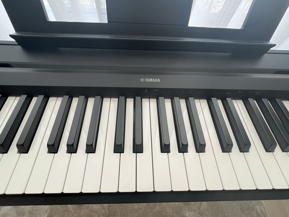 Piano Digital YAMAHA P-45 — COMO NOVO! Com todos os acessórios