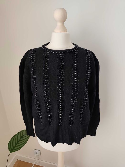 Czarny elegancki wełniany sweter sweterek z perełkami uniwersalny wool