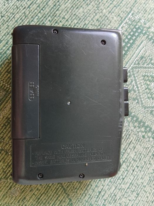 Продам плеер Panasonic rq L 36