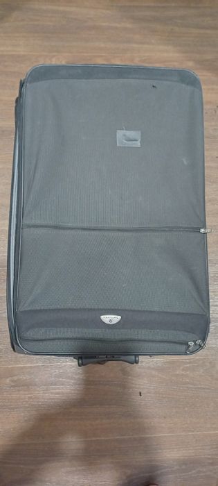 Валіза на колесах
