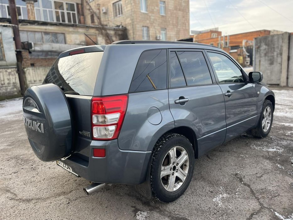 Suzuki Grand Vitara 2.0 Газ