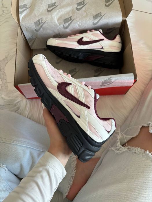 Nike Initiator Pink Black Burgundy