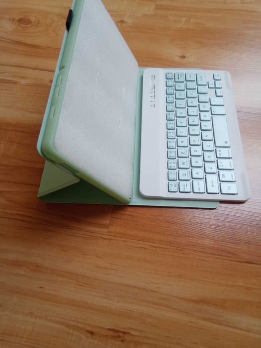 Klawiatura uniwersalna bluetooth