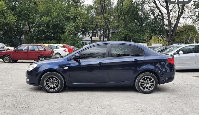 Продам автомобиль MG 350