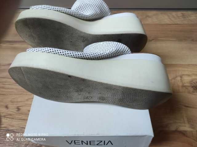 Sprzedam klapki damskie Venezia
