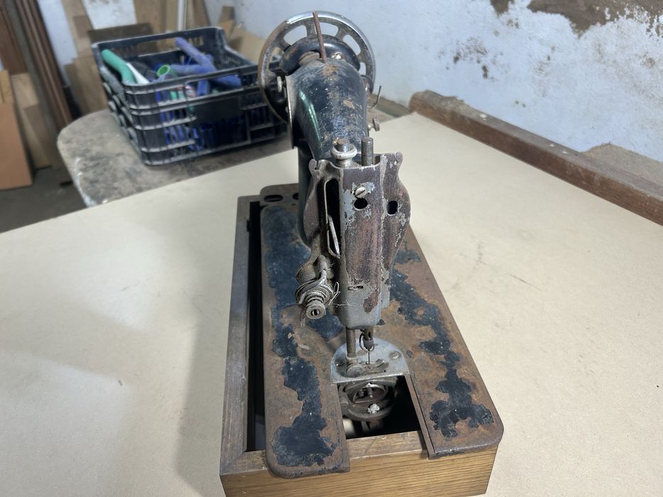 Vendo maquinas de costurar de marca Antigas