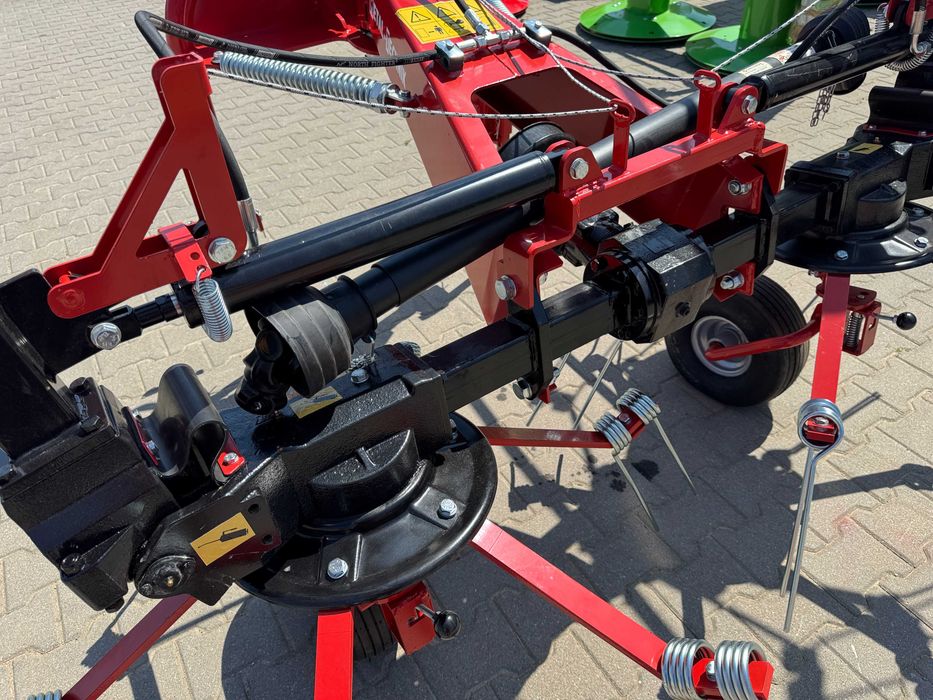 Przetrząsacz 4 wirnikowy Metal Technik 5,2 m