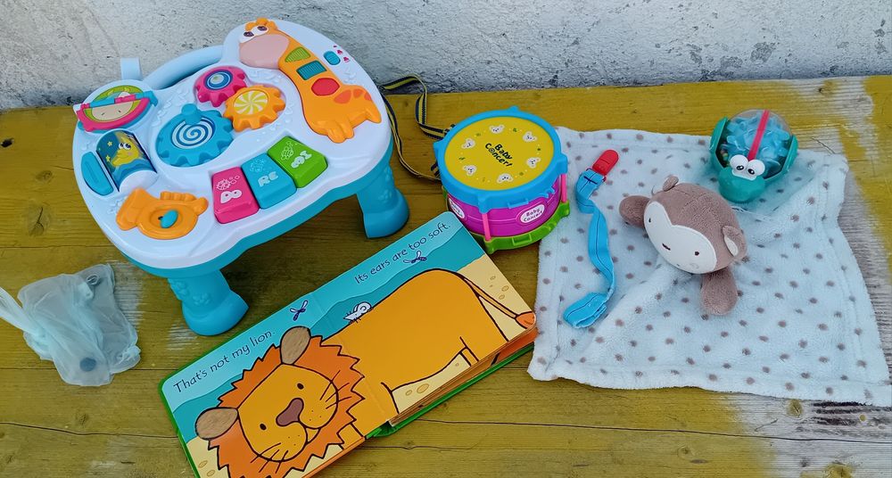 Conjunto / saco / lote brinquedos bebé