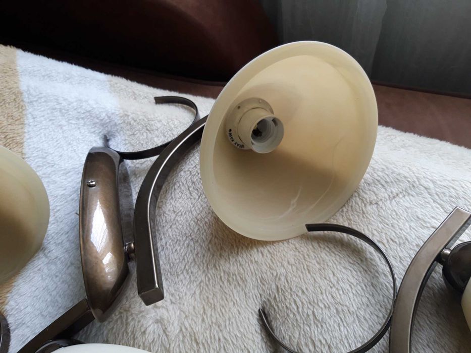 Stylowy komplet lamp