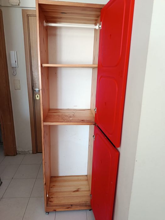 Frigorífico e biombo