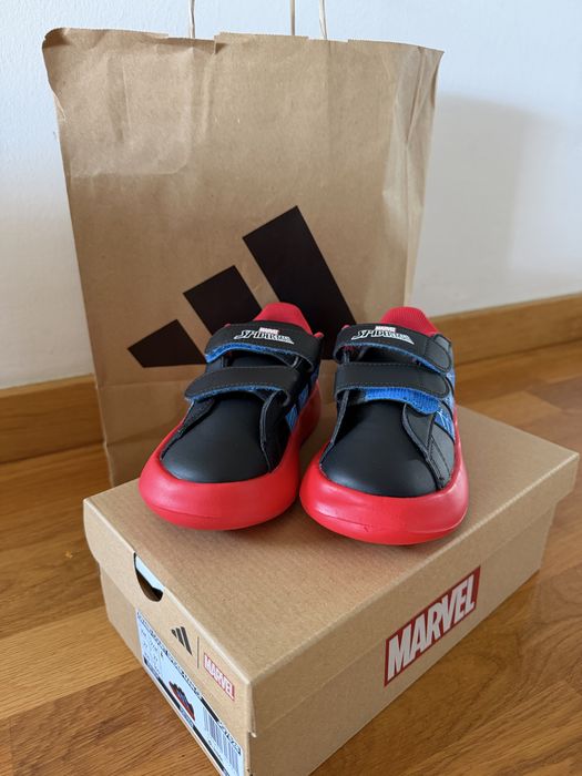 Кросівки дитячі Adidas