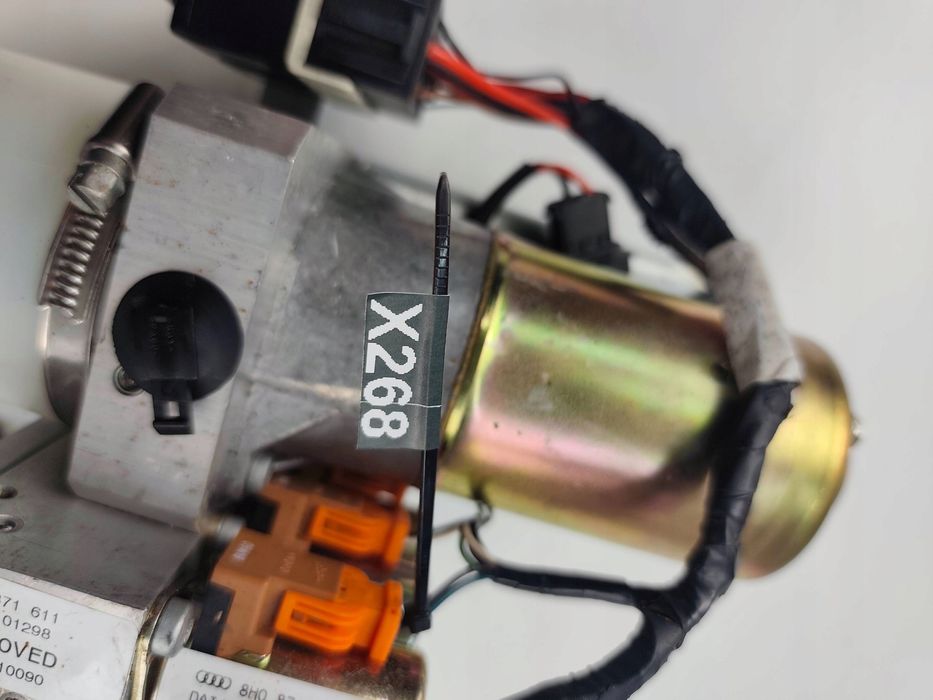 pompa siłownik dachu audi a4 s4 b7 8e 8h cabrio 8h0871611b