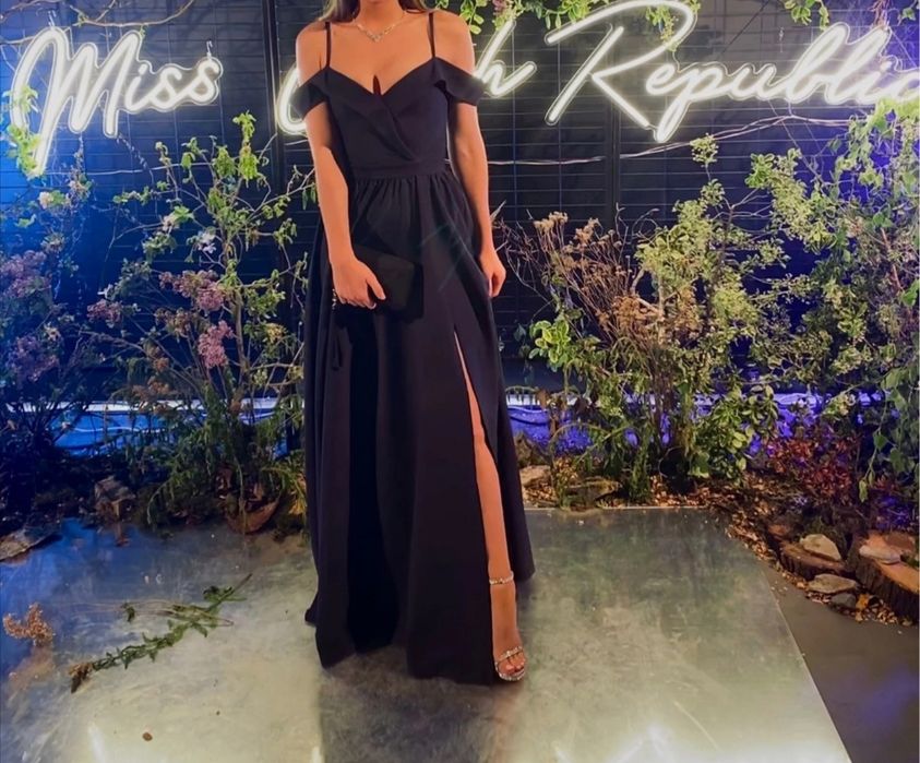 Sukienka wieczorowa maxi Elizabeth opadające ramiona lou garlana