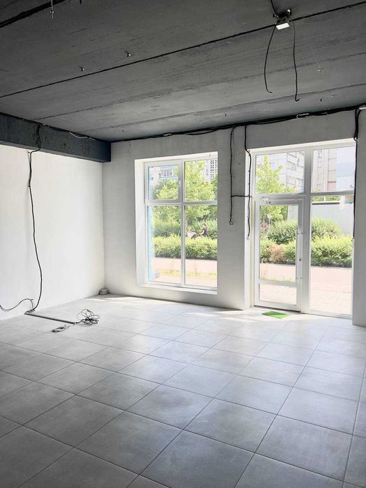 Оренда комерційного приміщення на набережній