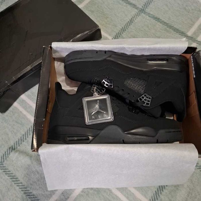 Jordan 4 Retro Black Cat Rozmiar 40
