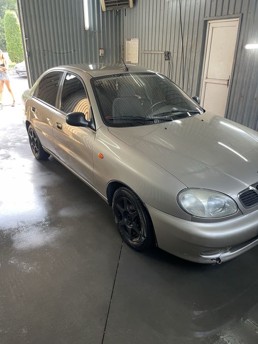 Продам Daewoo lanos 1.5 бенз