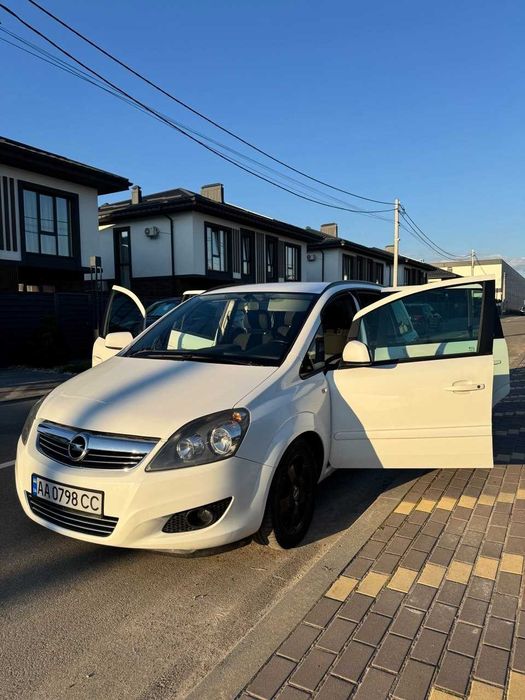 Продам Opel Zafira