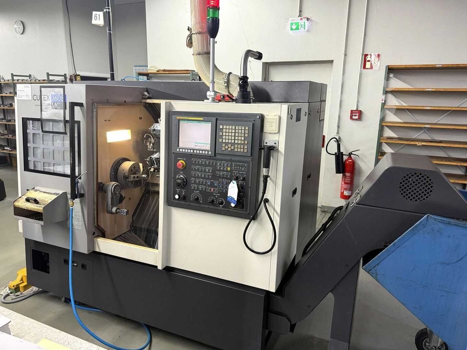 Токарний верстат з ЧПУ  HWACHEON CUTEX - 160 B MC, 2014 рік, вісь С, задня бабака, оснащення, в наявності.