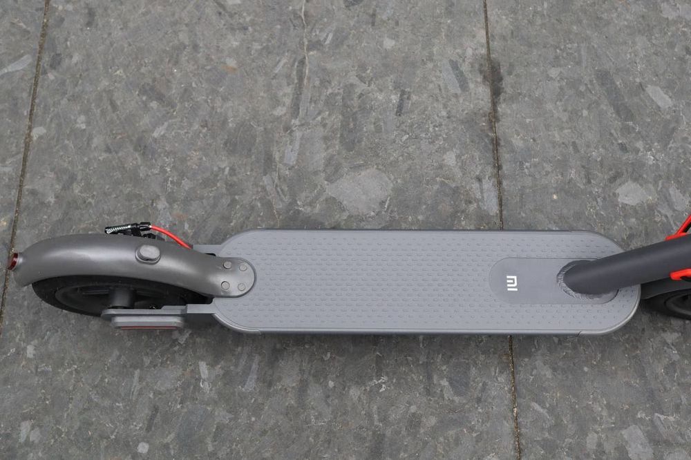 Елекстросамокат xiomi