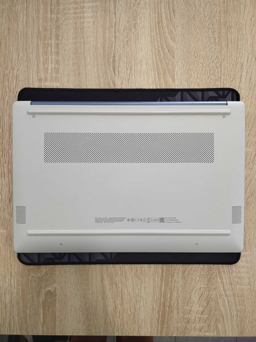 HP 15 Laptop – AMD Ryzen 3 7000 Series / 8 GB RAM / 256 GB – New64738537198467124