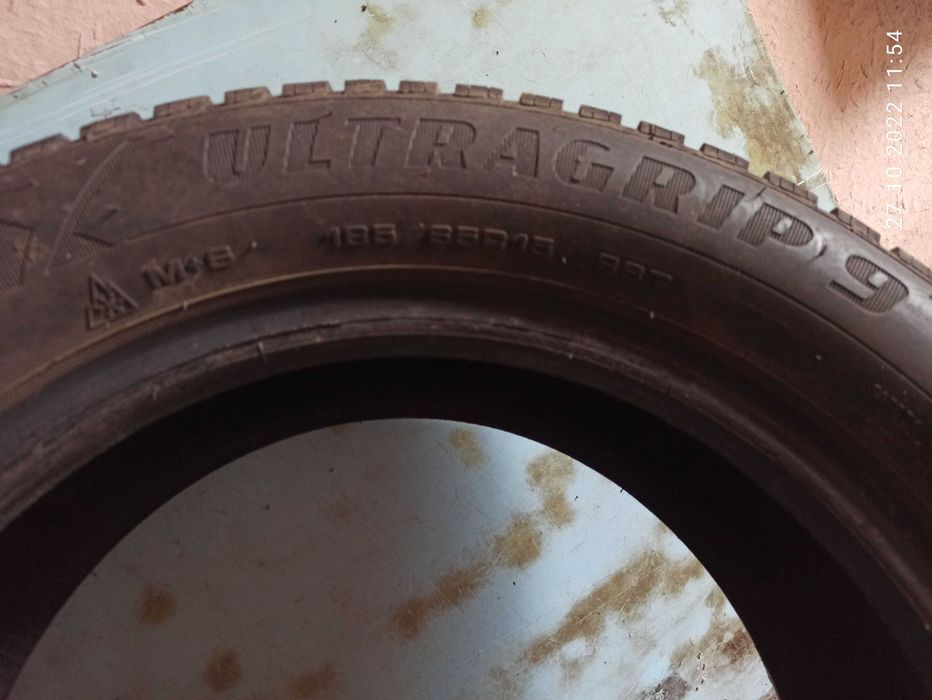 Продаю шини Goodyear (Гудиер) зимові