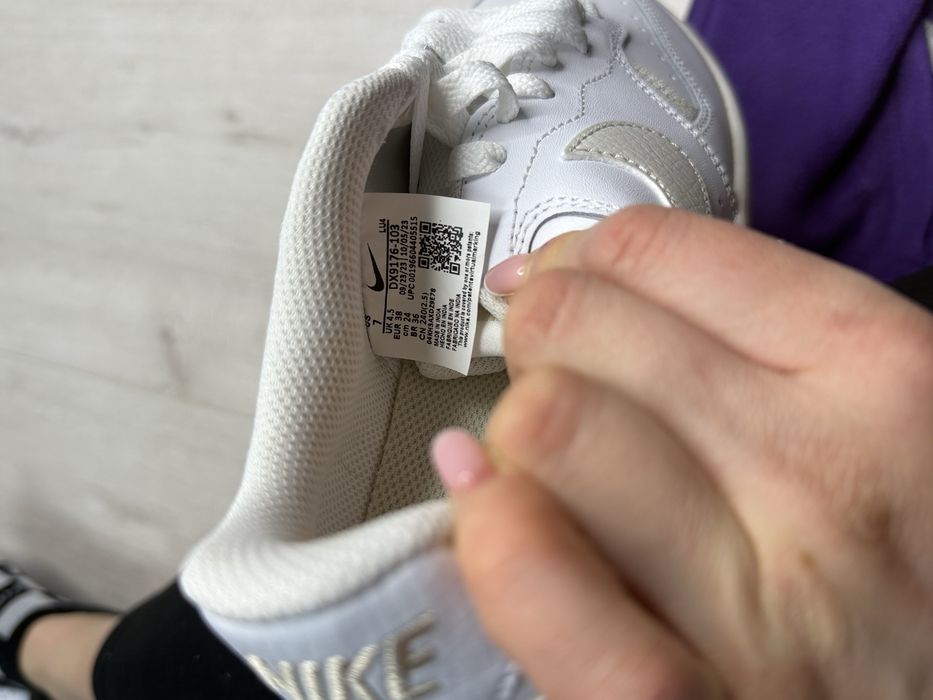 Кросівки жіночі Nike Gamma Force (DX9176-103)