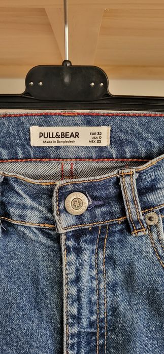 Jeansy z wysokim stanem Pull&Bear