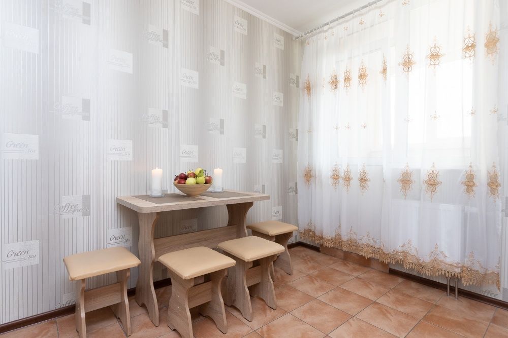 Подобово. Квартира. Вид на озеро. Новобуд. Метро Позняки, Харківська