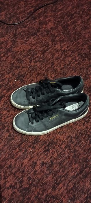 Кросівки, кеди шкіра 35-36 розмір