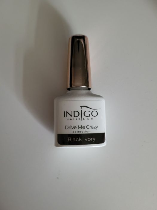 Indigo lakier do paznokci