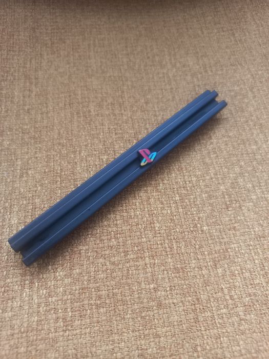 Maskownica tacki napędu do Playstation 2 fat