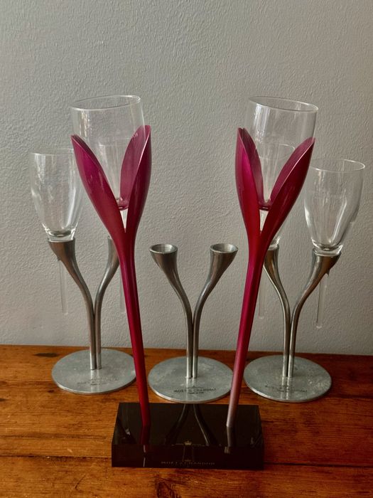 Moêt & Chandon 6 flutes e 12 suportes lindos