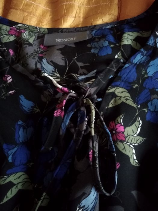 Bluzka damska z wiązaniem rozmiar S