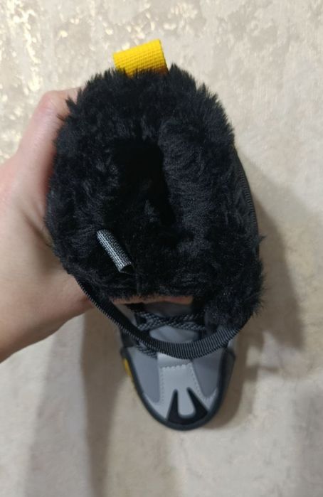 РОЗПРОДАЖ Ботинки, сапоги зимові,кросівки, для дітей,для дівчат і хл