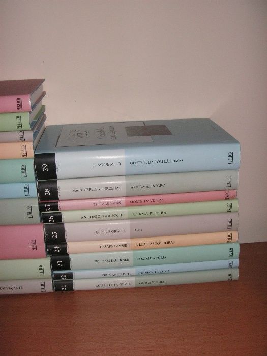 Colecção / Coleção Mil Folhas