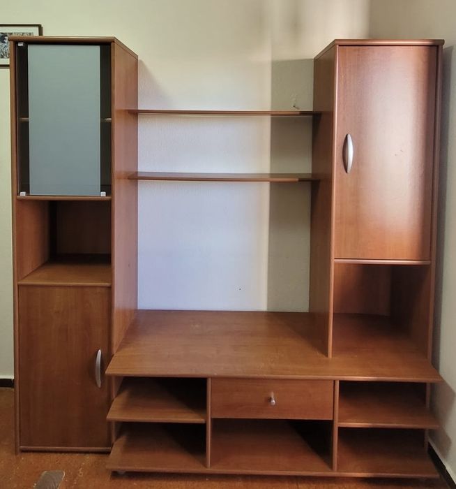 Móvel de Sala / Estante com Suporte para TV – Castanho Mel