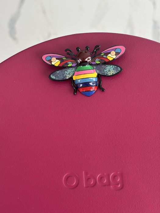 Kolorowa pszczoła owad emalia guzik do obag o bag moonlight