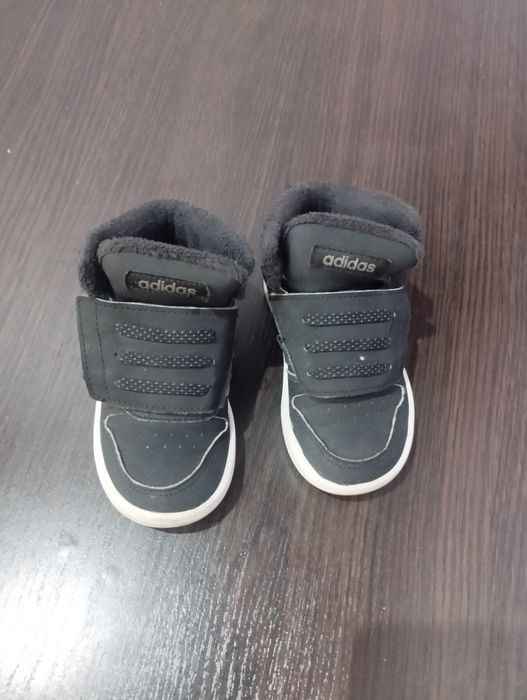 Дитячі кросівки Adidas 24р